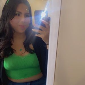 Meet your Posher, Arielle